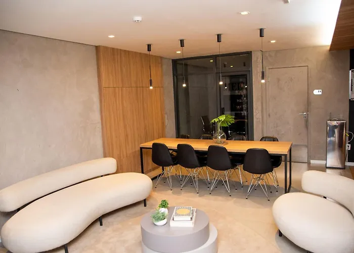 Haus Mitre Brooklin By Housi